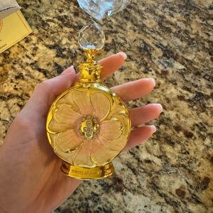 Amllai concentrated perfume oil. Smells like paradise in a bottle.